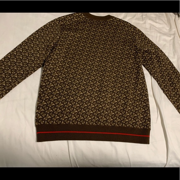 Burberry sweater